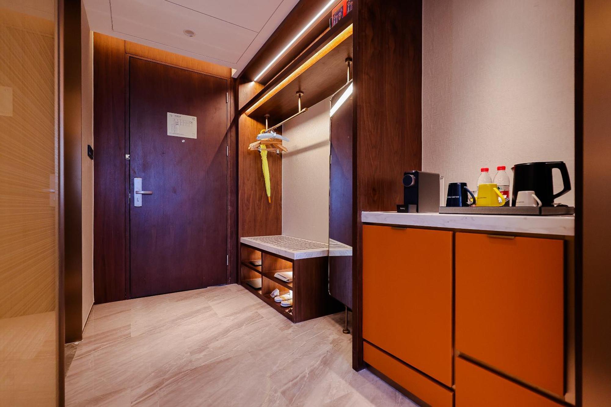 Hongqiao Yankuang Tulip 5* Shanghai